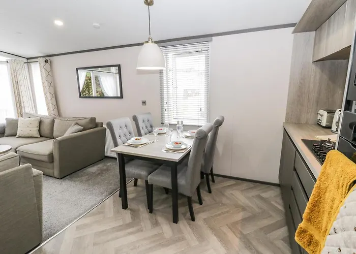 Finch 59 * Scarborough